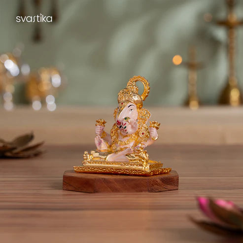 Dagdusheth Halwai Ganpati Murti - Gold Plated